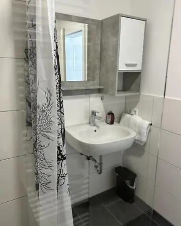 Ferien Im Reblaus * Λιντάου